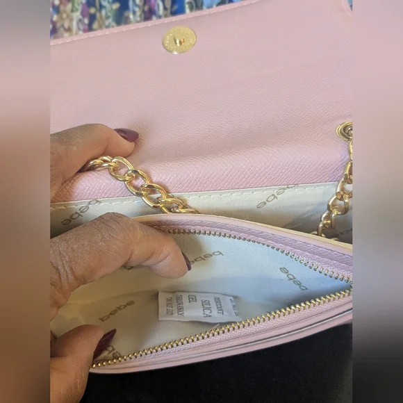 BeBe NWT Blush Pink Dainty Crossbody Chain Strap Purse Bag - Picture 7 of 10